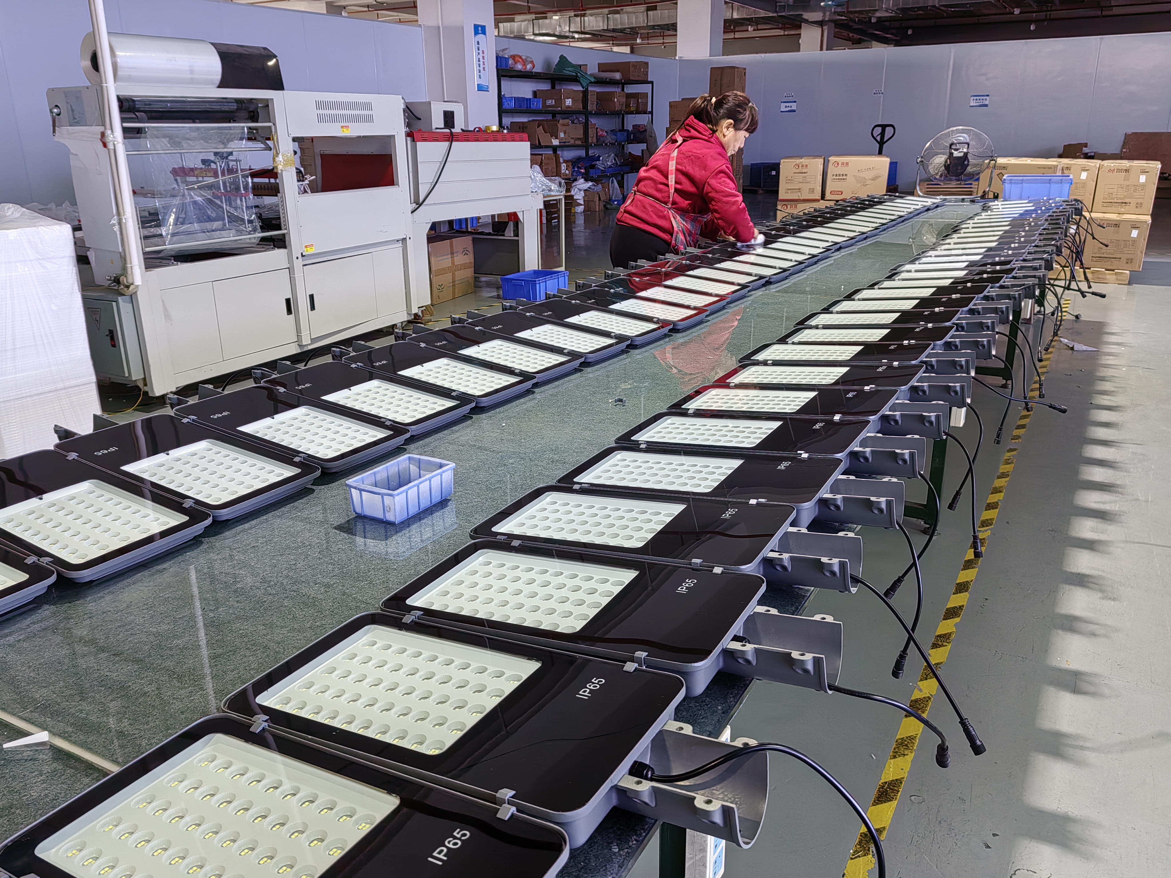 太陽(yáng)能路燈-星途(圖8) 太陽(yáng)能路燈-星途(圖8)